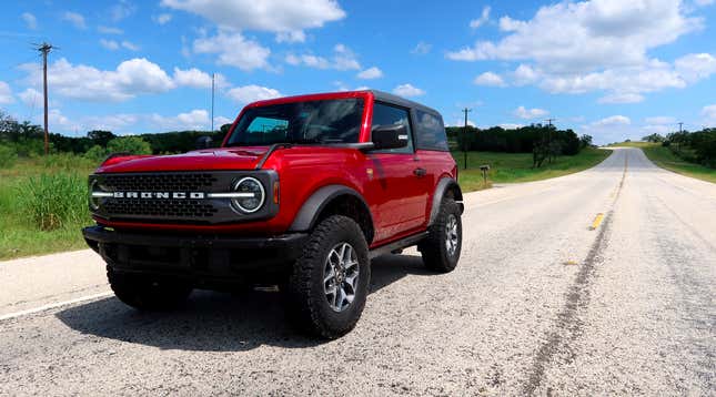Image for article titled Best Reviews 2021: The 2021 Ford Bronco Is The Compromised Off-Road Beast You Dreamed It Would Be