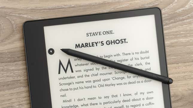 Photo of the Amazon Kindle Scribe