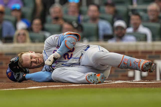 Jun 7, 2023; Cumberland, Georgia, USA; New York Mets first baseman Pete Alonso (20) reacts after being hit by a pitch against the Atlanta Braves during the first inning at Truist Park.