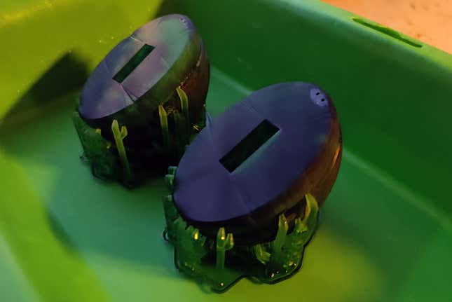 Estos dos modelos han llevado 4 horas. En mi antigua Ender 3 Pro hubiera tardado 16.