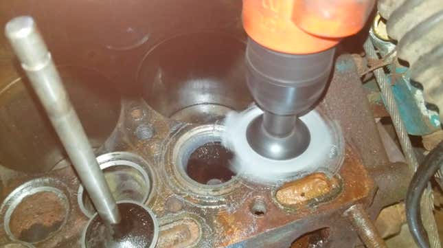 Image for article titled I Bought The World's Most Hopeless Jeep. Bringing It Back To Life Was A Miracle That Nearly Broke Me