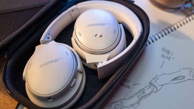 Image for article titled Bose Is Refreshing Its Iconic Noise-Canceling Headphones