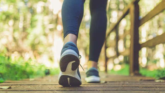 Hay que caminar, pero no tanto para estar sano