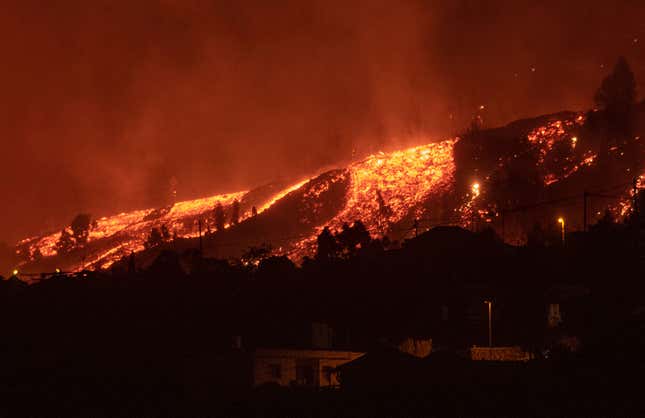 Imagen para el artículo titulado Las imágenes más sobrecogedoras de la erupción del volcán de La Palma