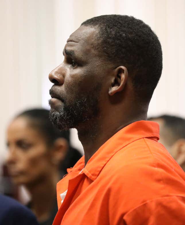 Image for article titled R.Kelly Won't Be Taking The Stand As His Lawyers Start Defense