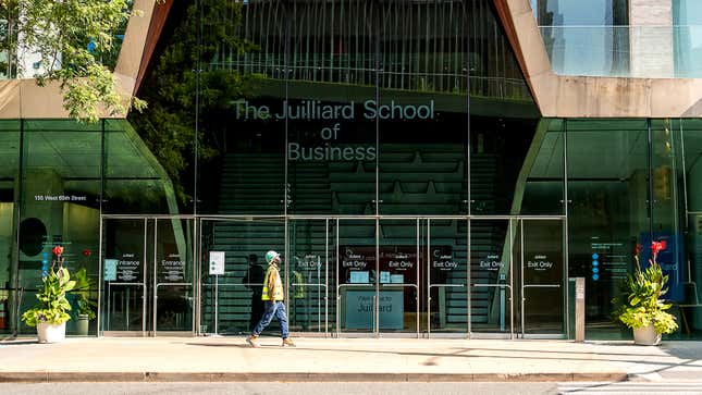 Image for article titled Juilliard Opens Business School For Students Who Realize Acting Thing Probably A Long Shot