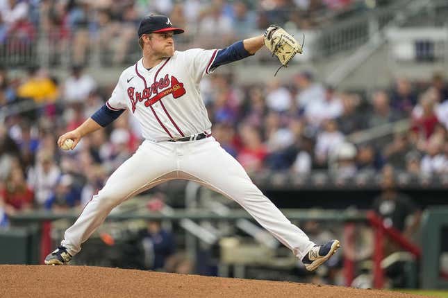 May 24, 2023; Cumberland, Georgia, USA; Atlanta Braves starting pitcher Bryce Elder (55) pitches against the Los Angeles Dodgers during the second inning at Truist Park.