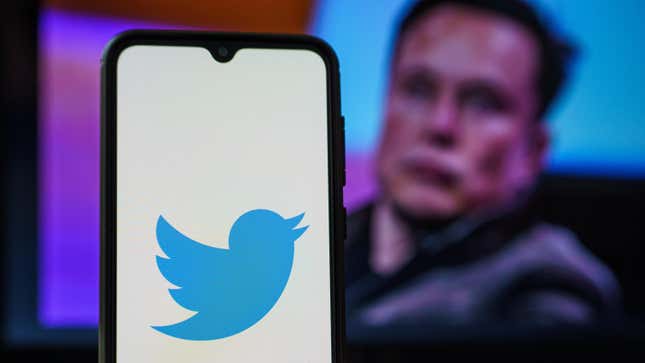 Der Umzug Ist Brandaktuell Für Dieses Neue Twitter, Das Musk Unbedingt Zu Einem Schmelztiegel Der Redefreiheit Machen Wollte, Obwohl Er Keine Ahnung Hat, Was Freie Meinungsäußerung Ist.