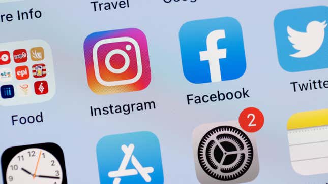 Image for article titled Twitter, Facebook, Instagram, and YouTube All Appear to Suffer Outages at the Same Time