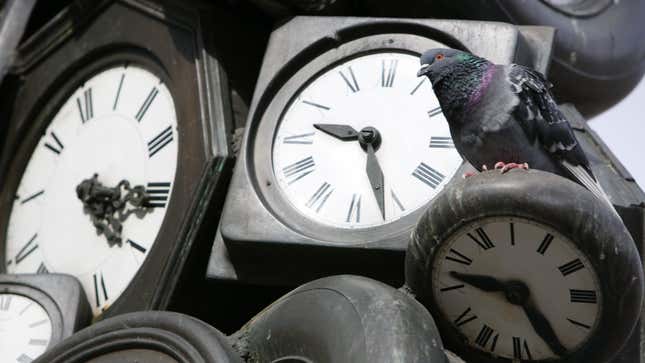 Image for article titled Saturday Night Social: Daylight Savings Is Utterly Meaningless