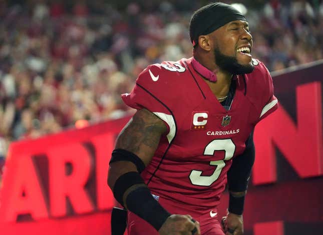 Arizona Cardinals safety Budda Baker (3) runs onto the field against the Nfl Tampa Bay At State Farm Stadium in Glendale on December 25, 2022. Cardinals Budda Baker)