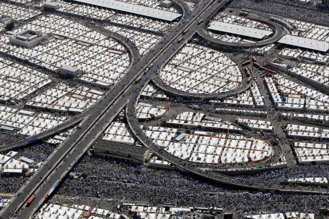 Image for article titled The Hajj’s massive scale, seen from the air