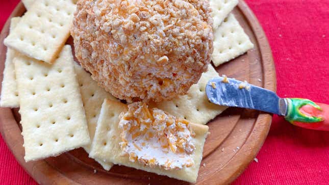 Image for article titled Make Your Next Cheeseball Using This Easy Formula