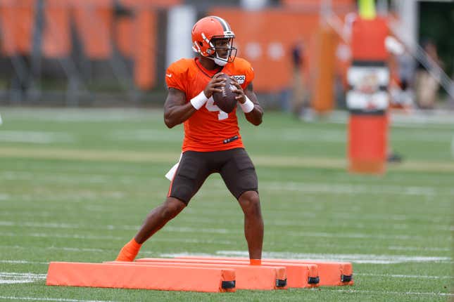 Cleveland Browns quarterback Deshaun Watson takes part in drills during the NFL football team’s training camp, Tuesday, Aug. 9, 2022, in Berea, Ohio.