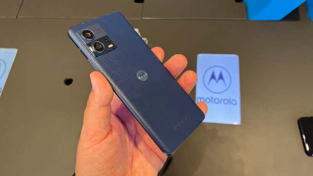 Imagen para el artículo titulado Motorola da un salto gigante con sus smartphones más atractivos hasta la fecha