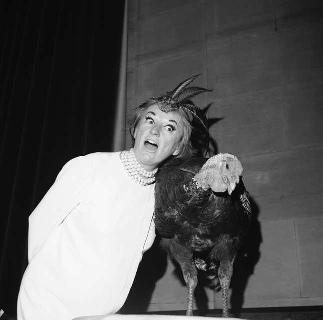 Image for article titled Please enjoy these photos of Phyllis Diller making turkey faces