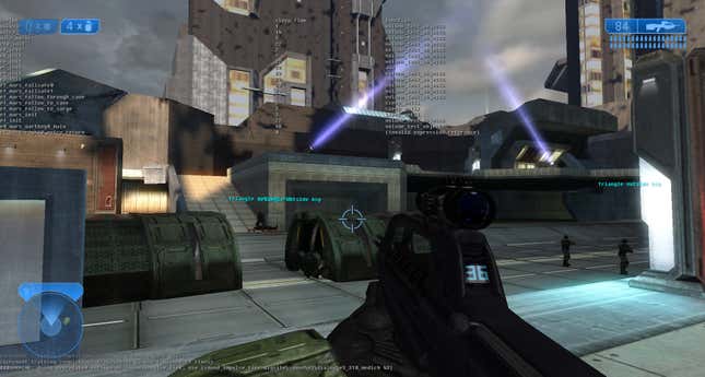 Master Chief aims a battle rifle at a tent in Halo 2's E3 2003 demo.