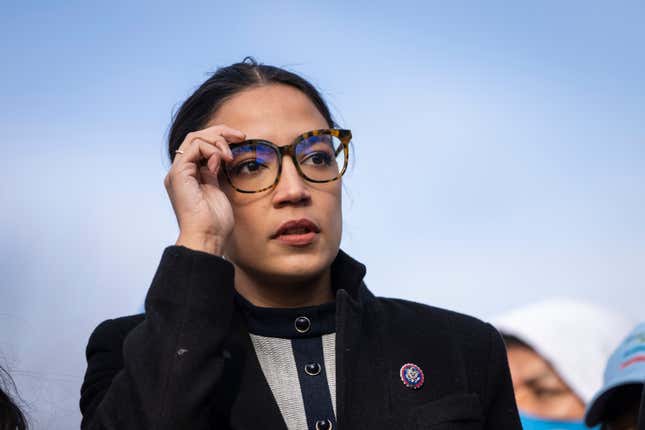 Image for article titled AOC: Republicans Are &#39;Projecting Their Sexual Frustrations Onto My Boyfriend&#39;s Feet&#39;