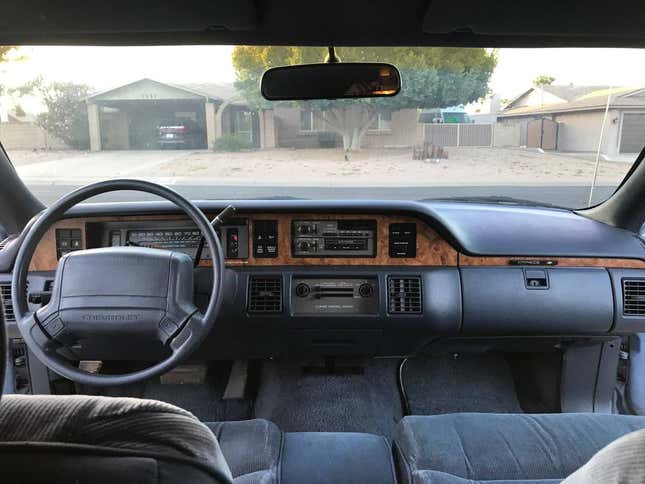 Image for article titled At $12,500, Is This 1992 Chevy Caprice A Longroof For The Long Haul?