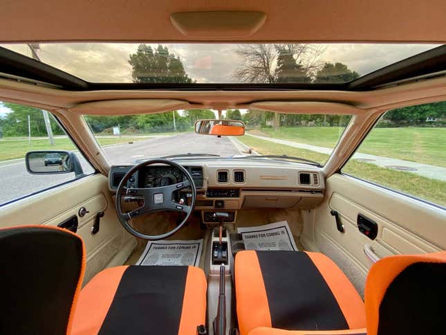 Image for article titled At $8,400, Could You Make Beautiful Music In This 1980 Honda Prelude?