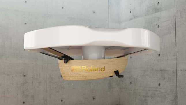 Imagen para el artículo titulado Este piano de Roland utiliza altavoces voladores con sonido envolvente