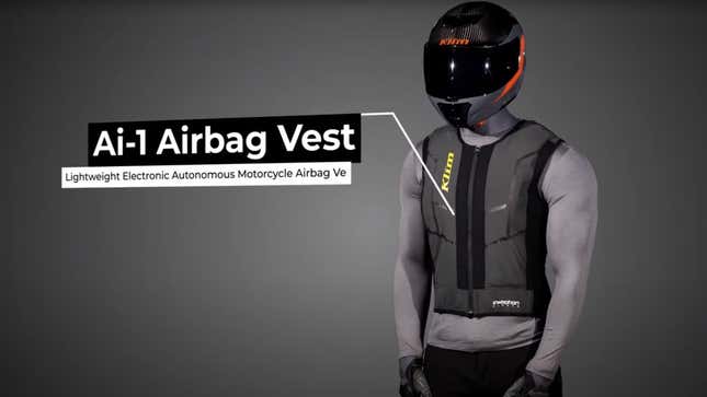 Imagen para el artículo titulado Este chaleco con airbag solo se abre si tienes pagada tu suscripción al día