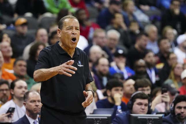Mar 24, 2023; Kansas City, MO, USA; Houston Cougars head coach Kelvin Sampson reacts during the first half of an NCAA tournament Midwest Regional semifinal against the Miami Hurricanes at T-Mobile Center.