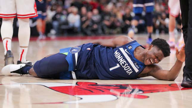 Anthony Edwards got injured during Minnesota’s loss to the Chicago Bulls