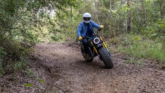 Image for article titled The 2022 Volcon Grunt Is Made For Ripping Around The Farm And Backcountry