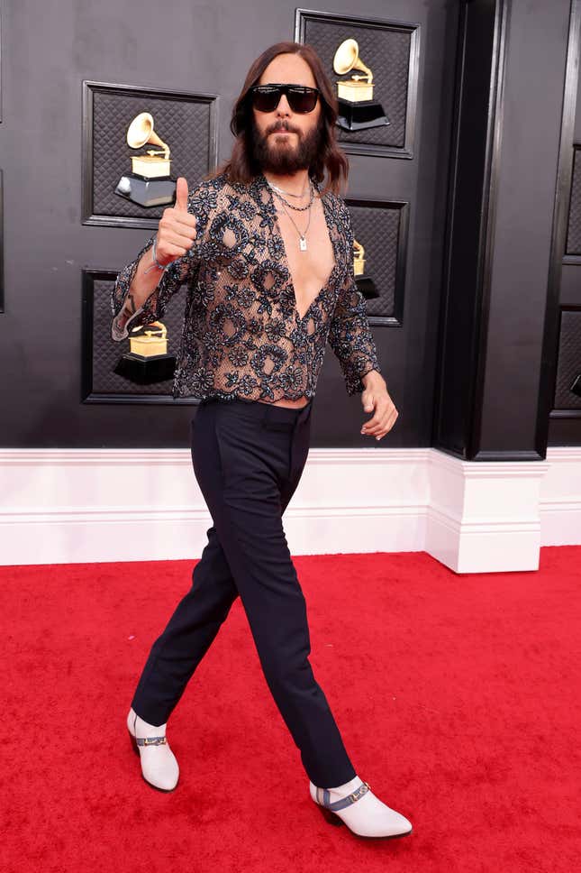 Image for article titled Grammys 2022 Red Carpet: The Highest and Lowest Notes