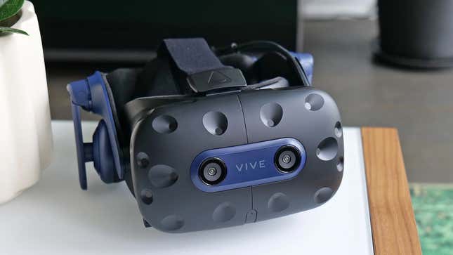 Image for article titled 10 Tips to Get the Most From Your HTC Vive Pro 2
