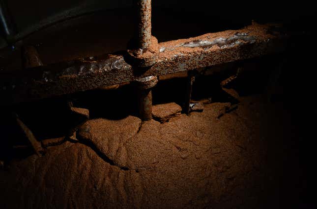 Mixing inside brewing vat