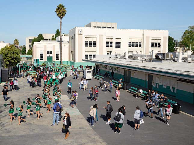 Image for article titled Photos: How school playgrounds look around the world