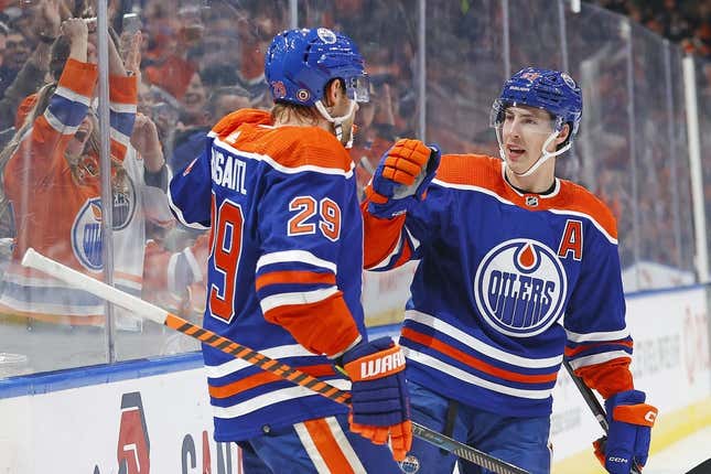 Mar 3, 2023; Edmonton, Alberta, CAN; The Edmonton Oilers celebrate a goal scored by forward Leon Draisaitl (29) during the first period against the Winnipeg Jets at Rogers Place.