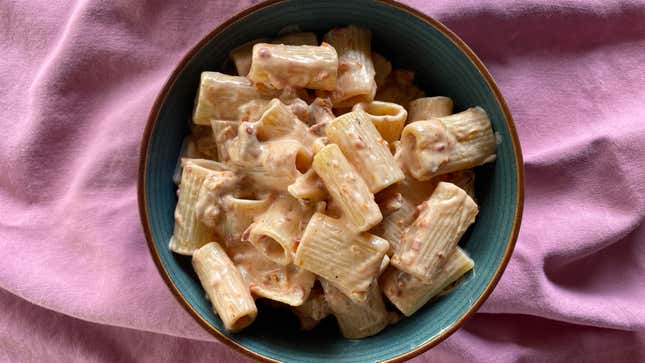 Image for article titled You Should Make This Two-Ingredient Cheesy Pasta Sauce
