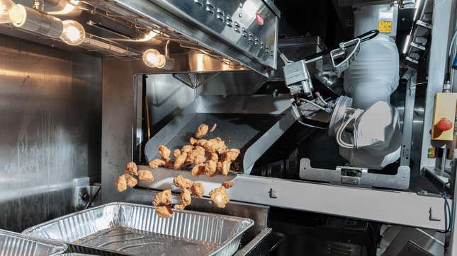 Buffalo Wild Wings Wingy chicken wing frying robot from Miso Robotics