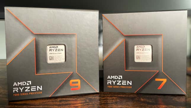 Photos of the AMD Ryzen 7 7700X and AMD Ryzen 9 7900X