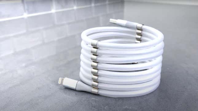 Image for article titled Are These Tangle-Free USB Cables Worth It?