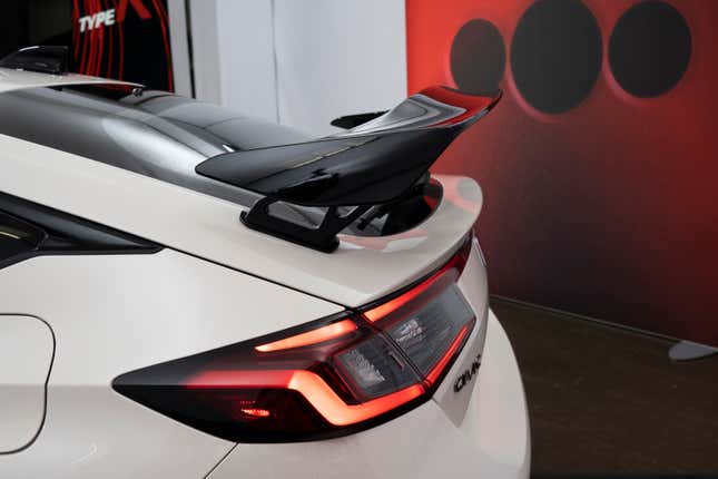 Image for article titled 2023 Honda Civic Type R: This Is It