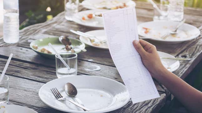 Image for article titled 17 of the Trickiest Ways Restaurants Get You to Spend More (and How to Avoid Them)