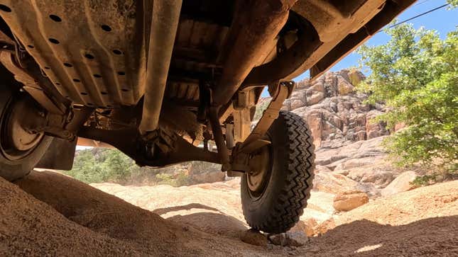 Image for article titled Here’s What A Toyota Hilux Looks Like After A Million Miles