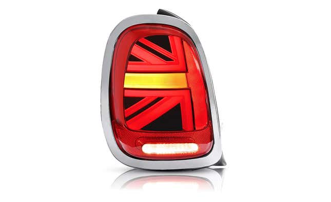 Image for article titled Congratulations, Mini, You Made The Stupidest Turn Signals Ever