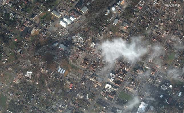 Image for article titled 7 Satellite Images Reveal the Shocking Toll of the Quad State Tornado Outbreak