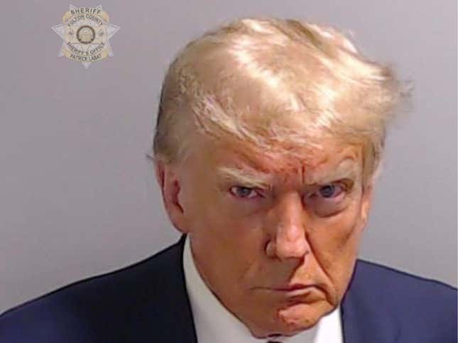 Esta es al foto policial de Trump