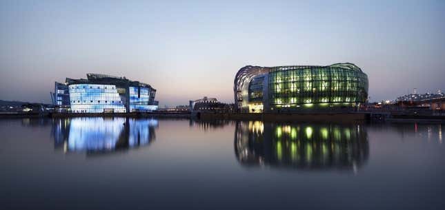 Seoul’s “floating islands” are meant to serve as public space for the overcrowded city of Seoul.