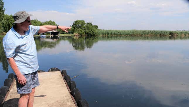 Image for article titled Africa’s biggest air polluter is now battling sewage flows into a major water source