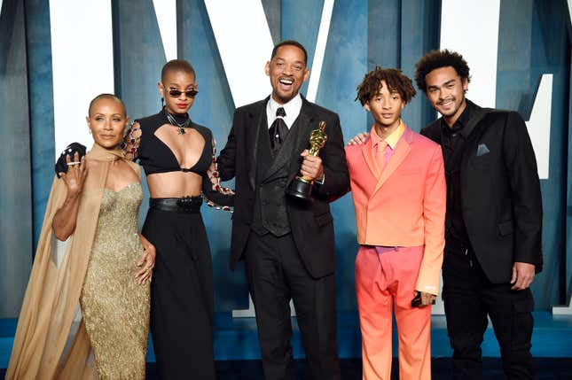 Image for article titled Red Table Talk Premiere Addresses Will Smith Oscars Slap, Says It Will Be Discussed &#39;When The Time Calls&#39;