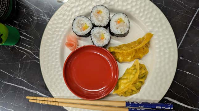Image for article titled This Vegan Sushi Is Almost Like the Real Deal