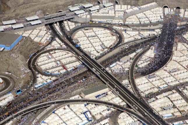 Image for article titled The Hajj’s massive scale, seen from the air