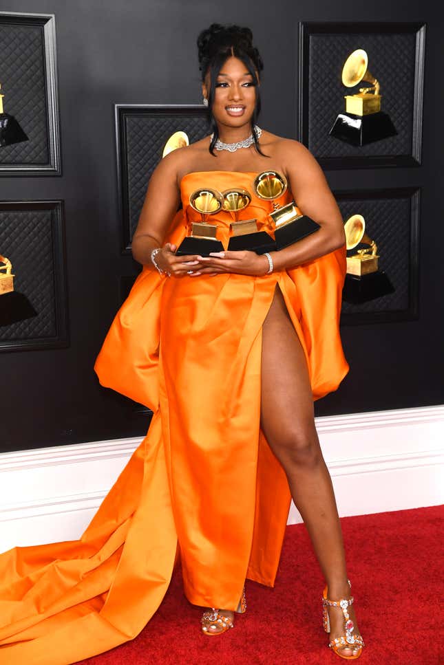 Image for article titled 19 Most Memorable Grammy Red Carpet Looks [Update]